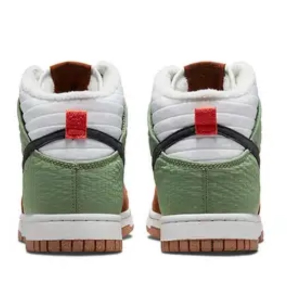 Women’s Nike LX Next nature toasty dunks - Picture 3 of 7